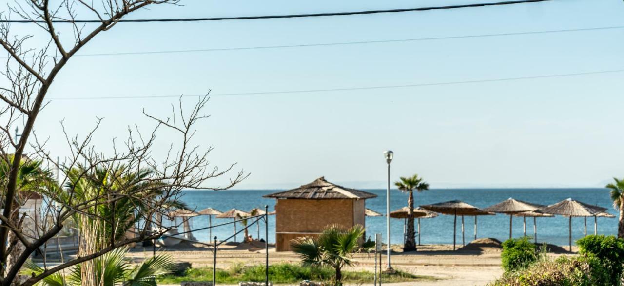 Next To The Sea - Apartment Agia Trias Exteriör bild